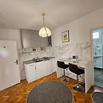 Apartment Nena 201 *